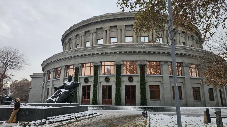 Новогодний калейдоскоп Армении