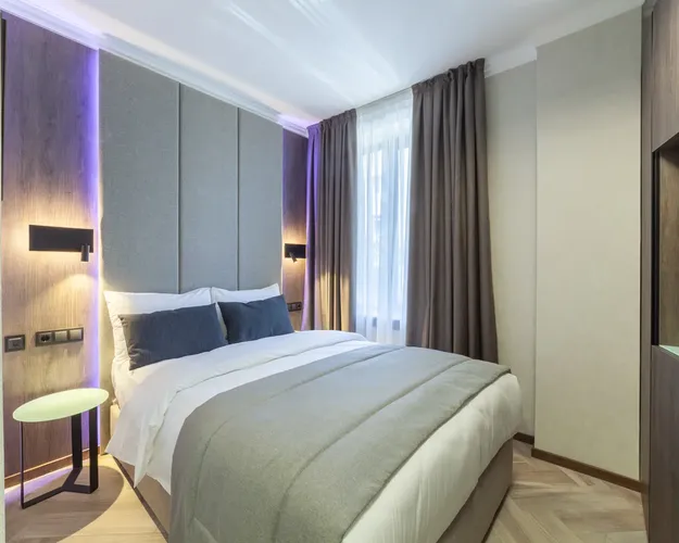 Old Wall Hotel 4* (г.Тбилиси ) / Sani Hotel 3* (г. Кутаиси)