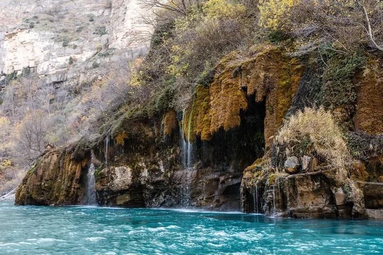 По тропам дагестанских легенд: от аулов до каньонов