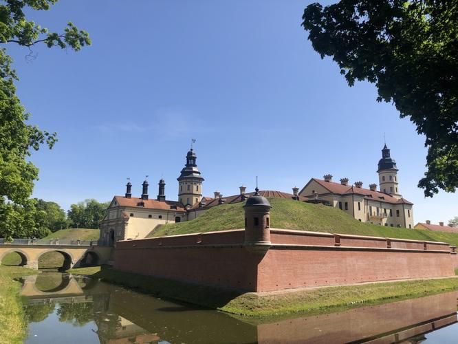 Замковая кругосветка