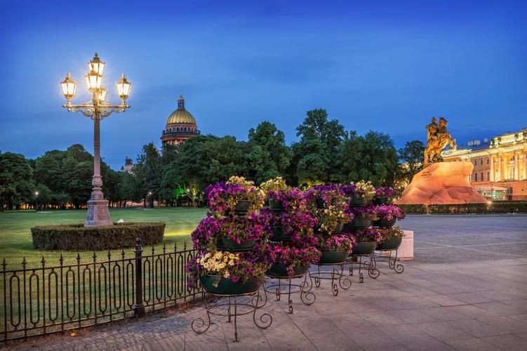 Петербург за 4 дня: главные грани