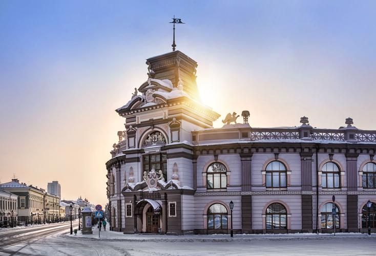 Автобус| Казань под ёлками: зимнее очарование